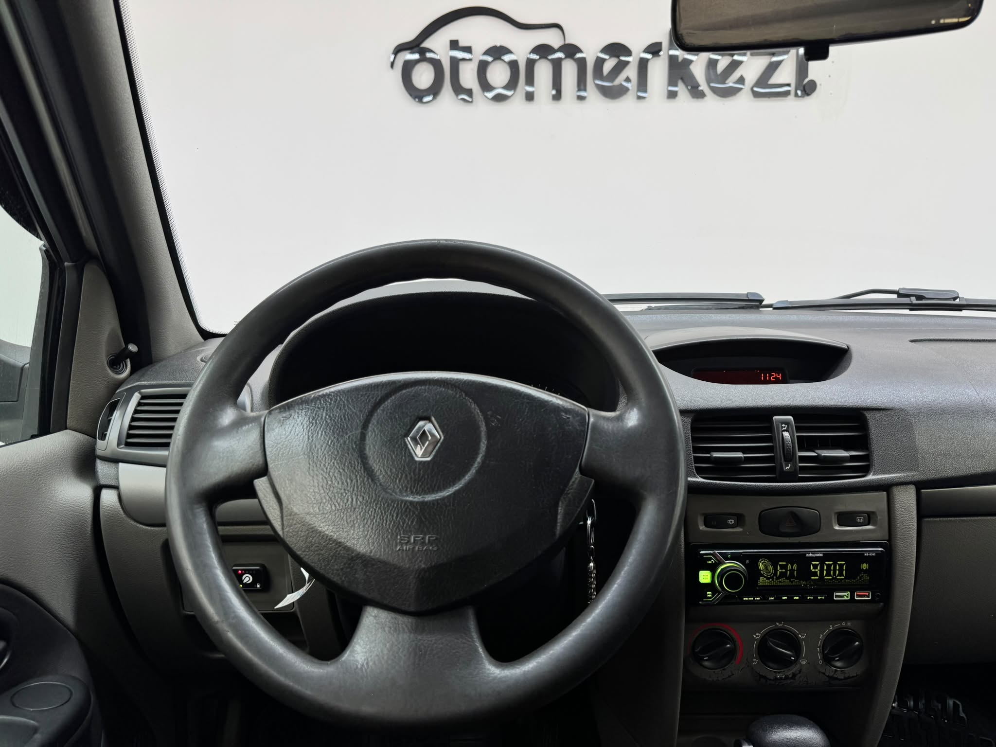 RENAULT SYMBOL 11